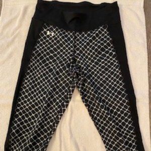 Under Armour Black White Mesh Pattern Crop Legging